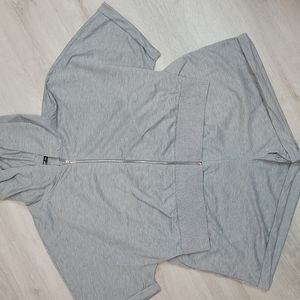 Shein Curve womens 2X gray short sleeved zip up hoodie and short set NWOT